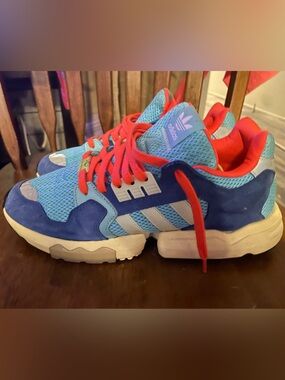 Adidas ZX TORSION 11US 2 tone blue, Neon Coral & Green Laces, Great Condition